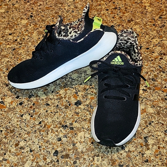 Adidas Cloudfoam Sneakers - Picture 2 of 4